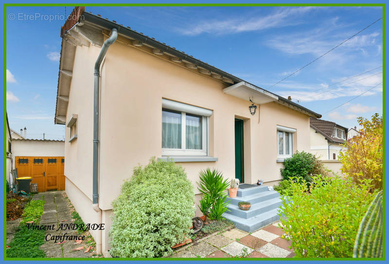 Maison à MAROLLES-EN-HUREPOIX