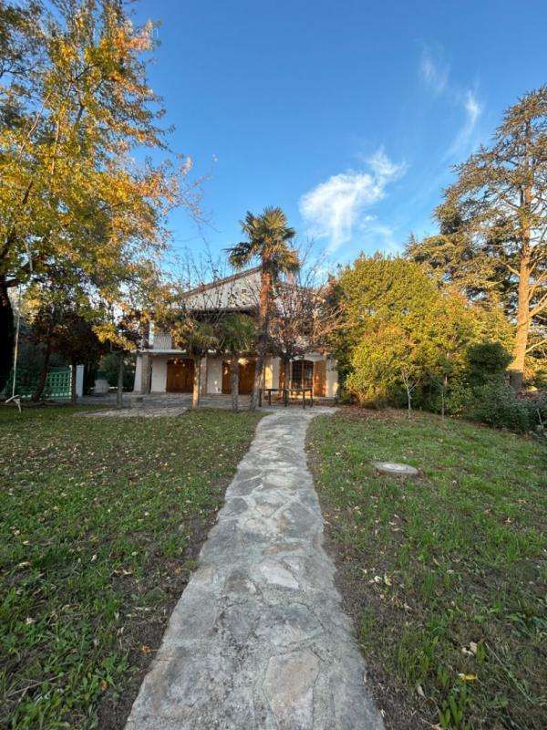 Maison à MONTELIMAR