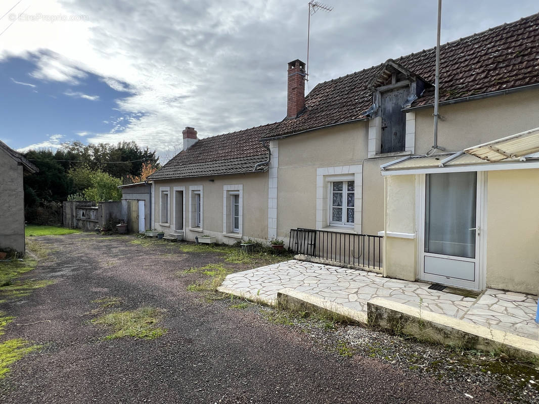 Maison à CHATELLERAULT