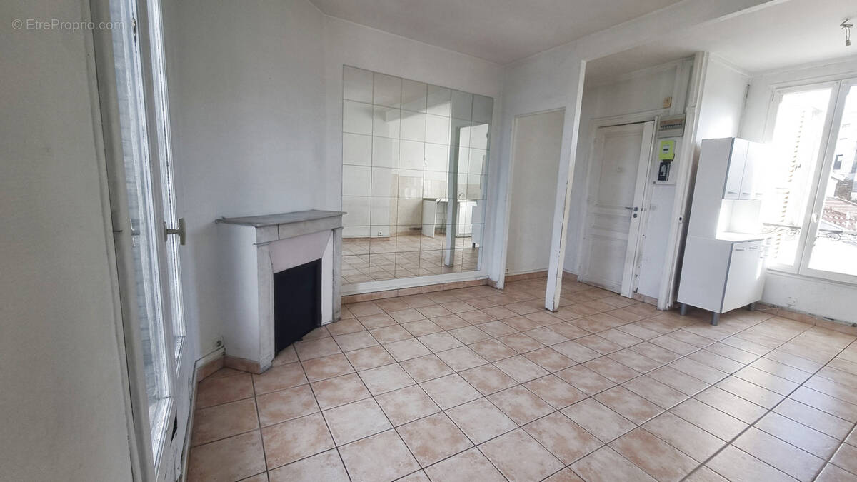 Appartement à LE PERREUX-SUR-MARNE