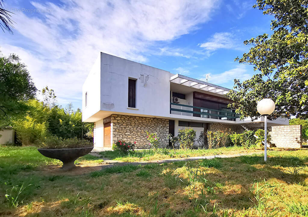 Maison à MONTFRIN