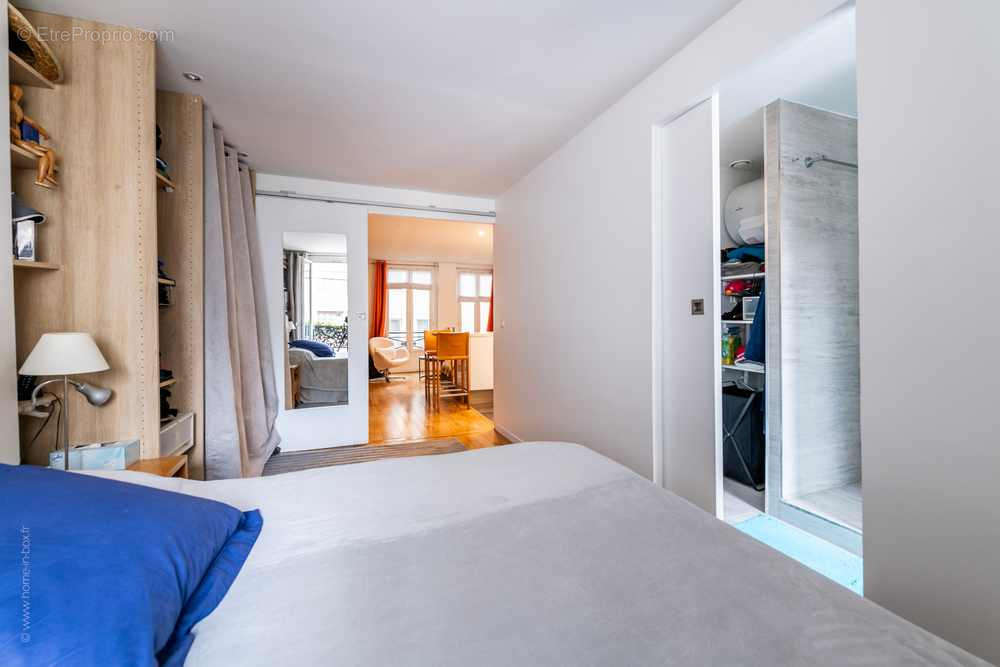 Appartement à PARIS-2E