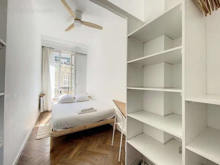 Appartement à MARSEILLE-1E