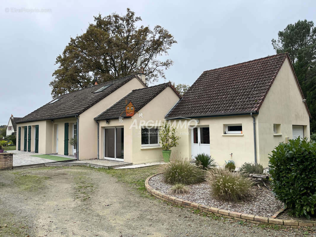 Maison à ARDENAY-SUR-MERIZE