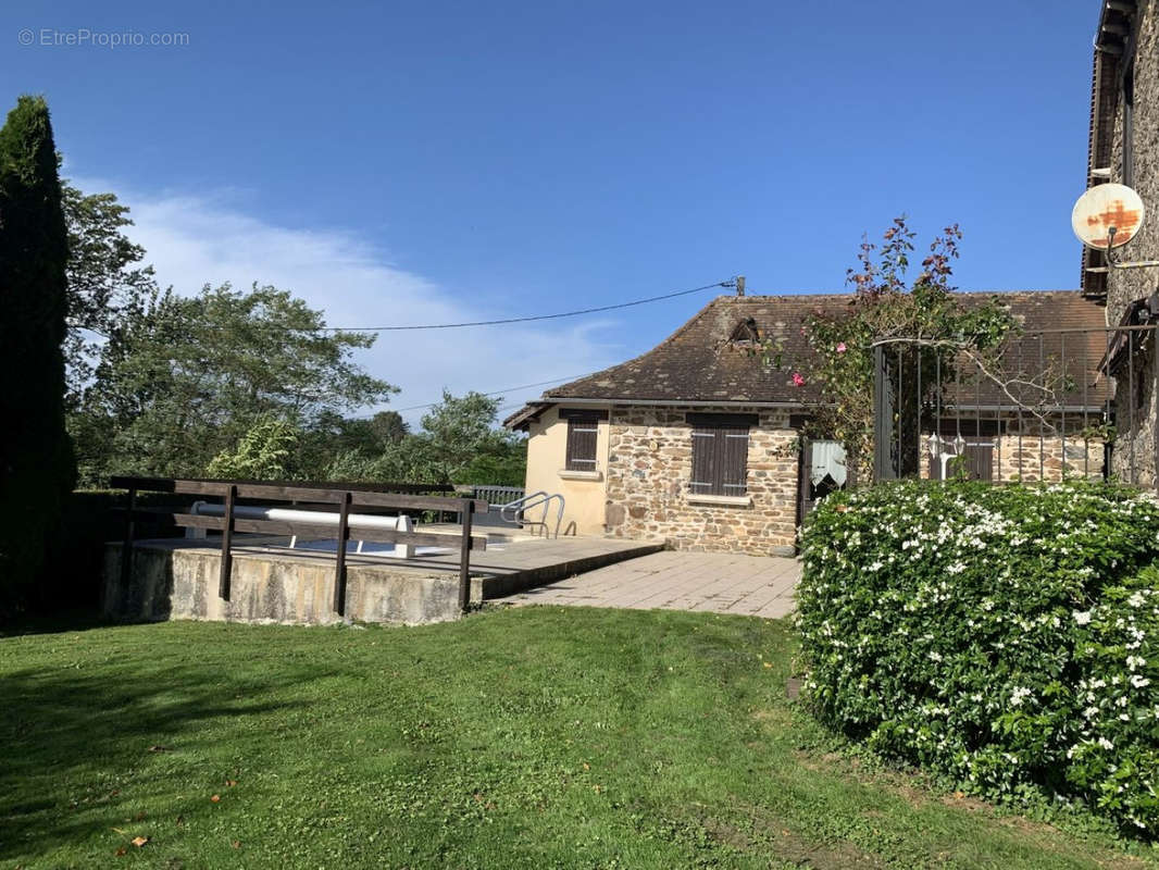 Maison à SAINT-PARDOUX-CORBIER