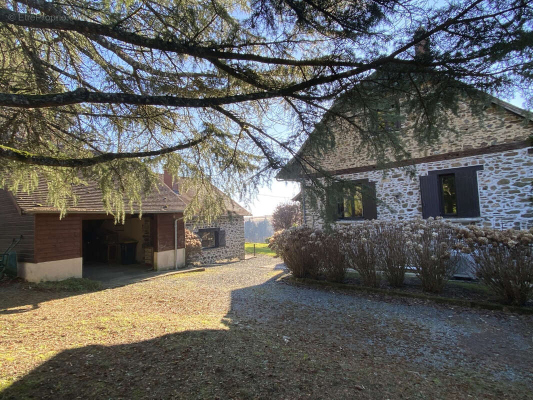 Maison à SAINT-PARDOUX-CORBIER