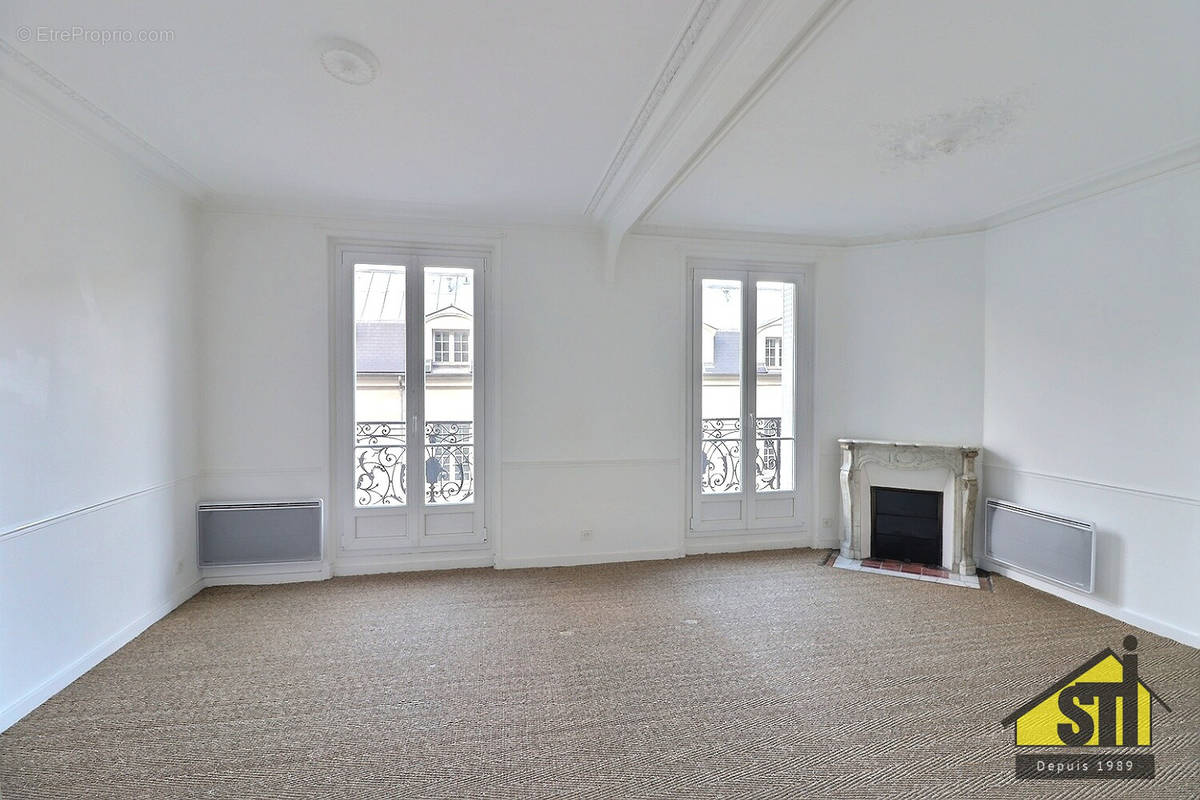 Appartement à PARIS-15E