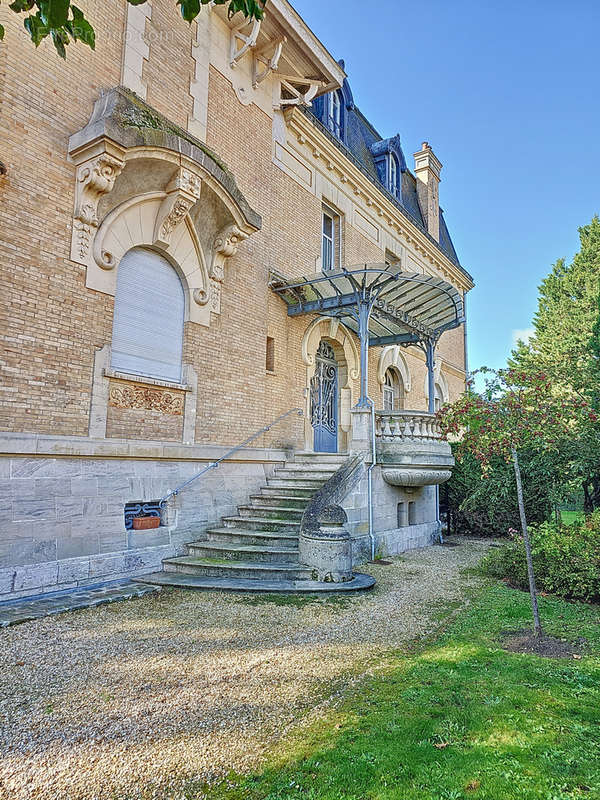 Appartement à FONTAINEBLEAU