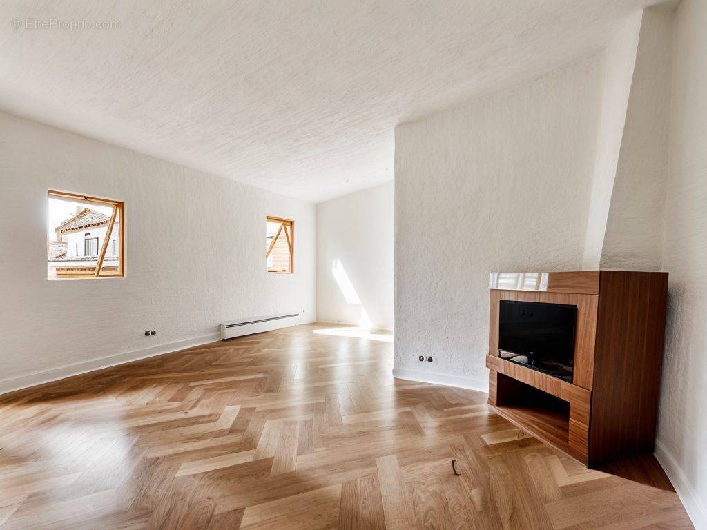 Appartement à PARIS-7E