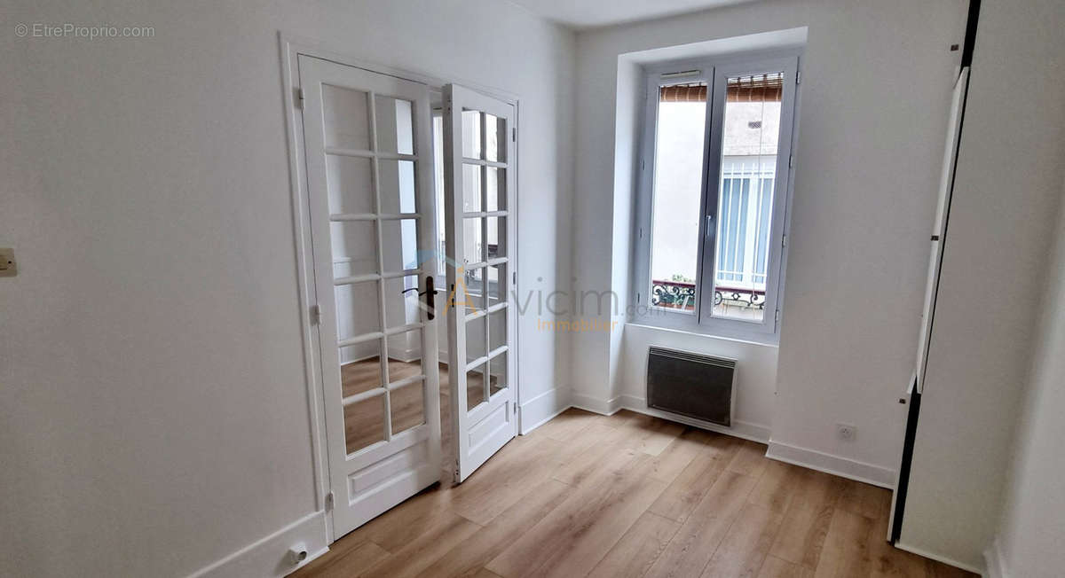 Appartement à PARIS-19E