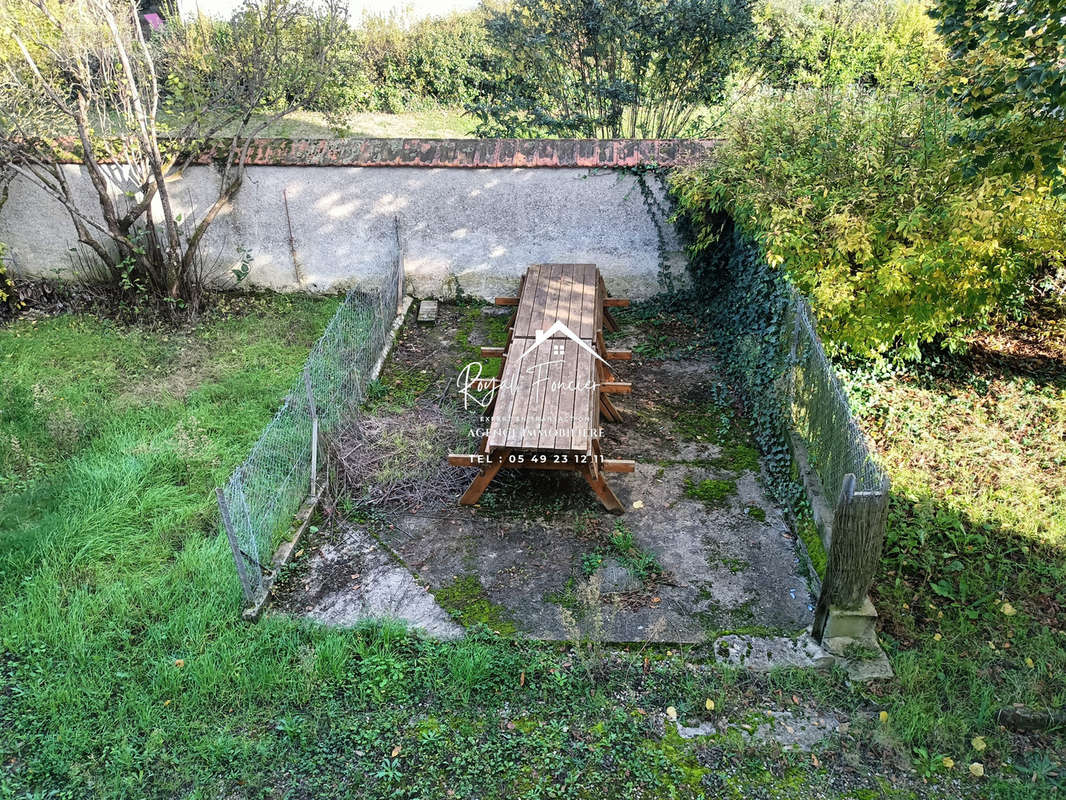 Espace extérieur  - Maison à NOYANT-DE-TOURAINE