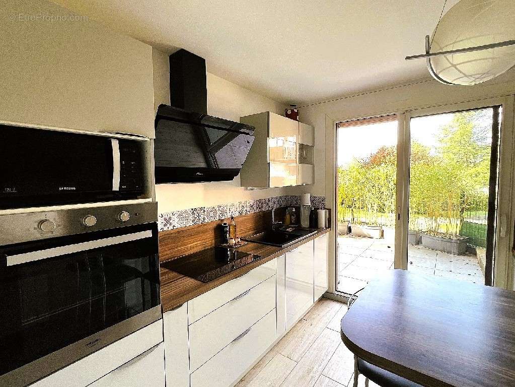 Appartement à MEYTHET