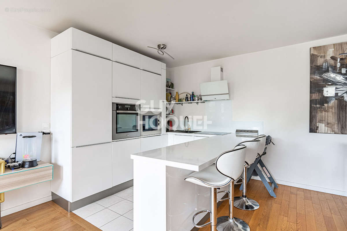 Appartement à SURESNES