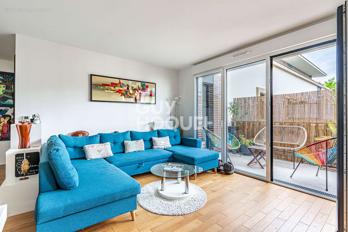 Appartement à SURESNES