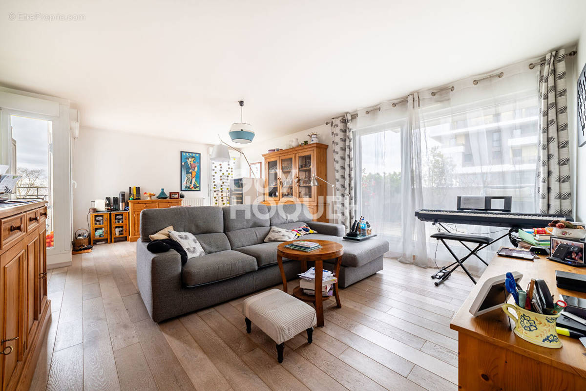 Appartement à GENNEVILLIERS