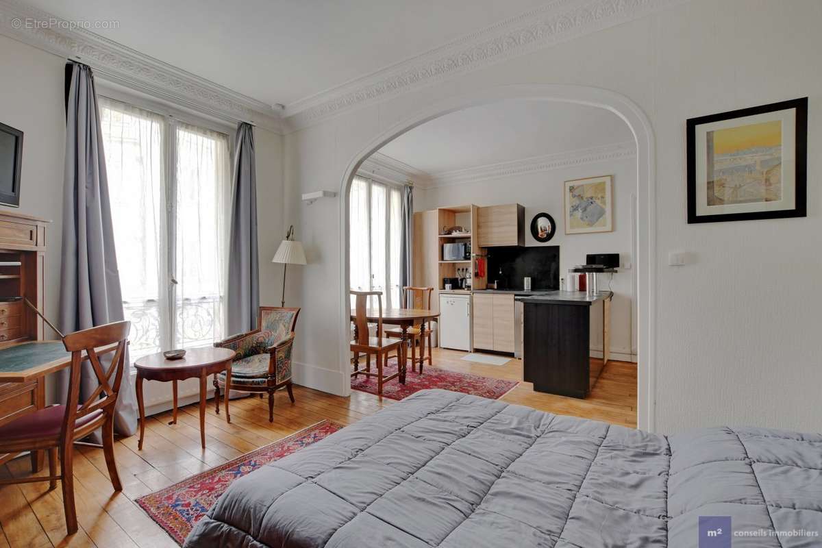 Appartement à PARIS-12E