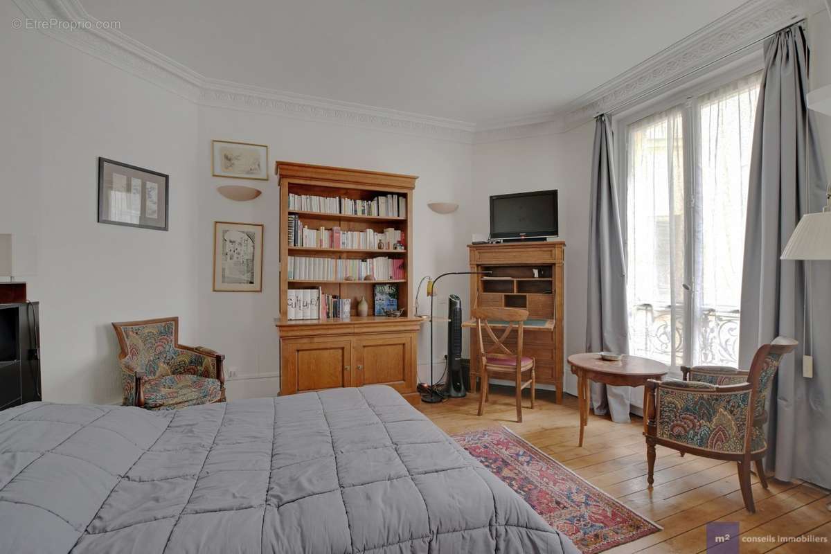 Appartement à PARIS-12E