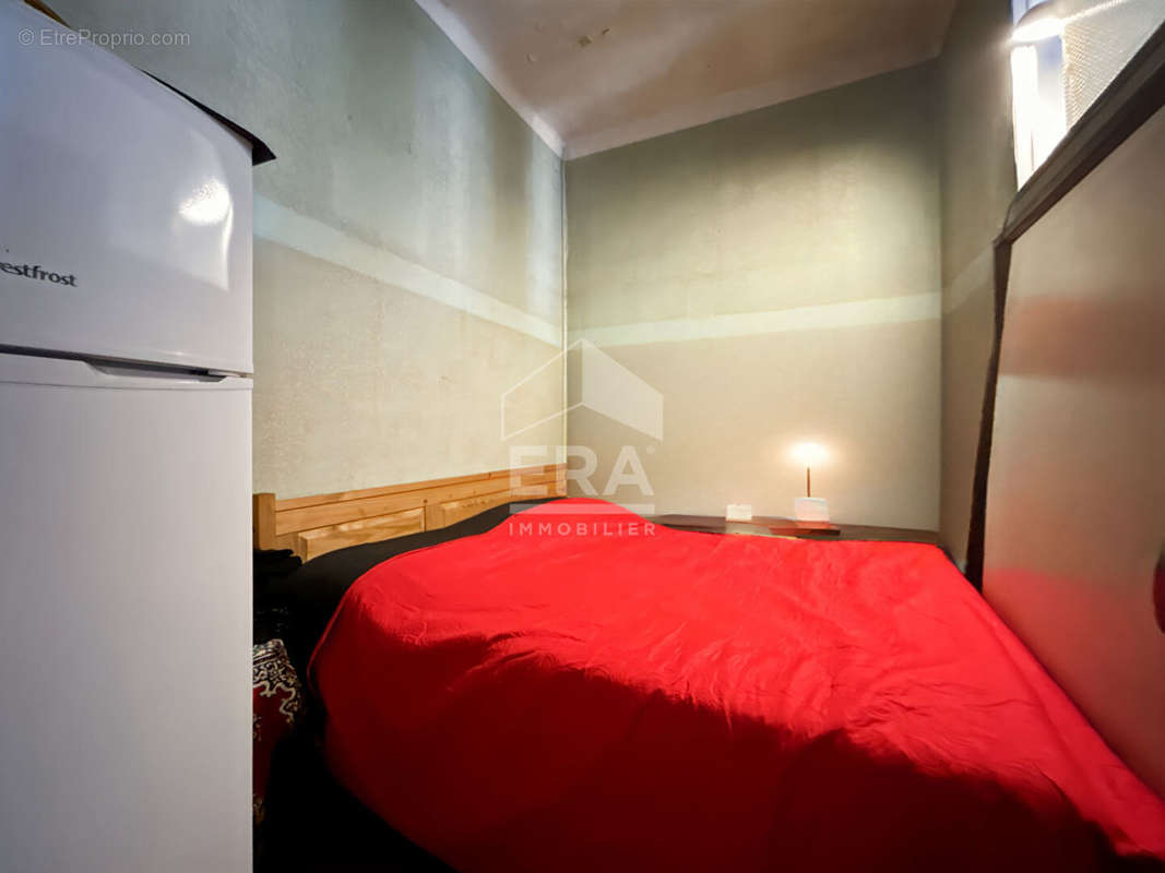 Appartement à MARSEILLE-5E