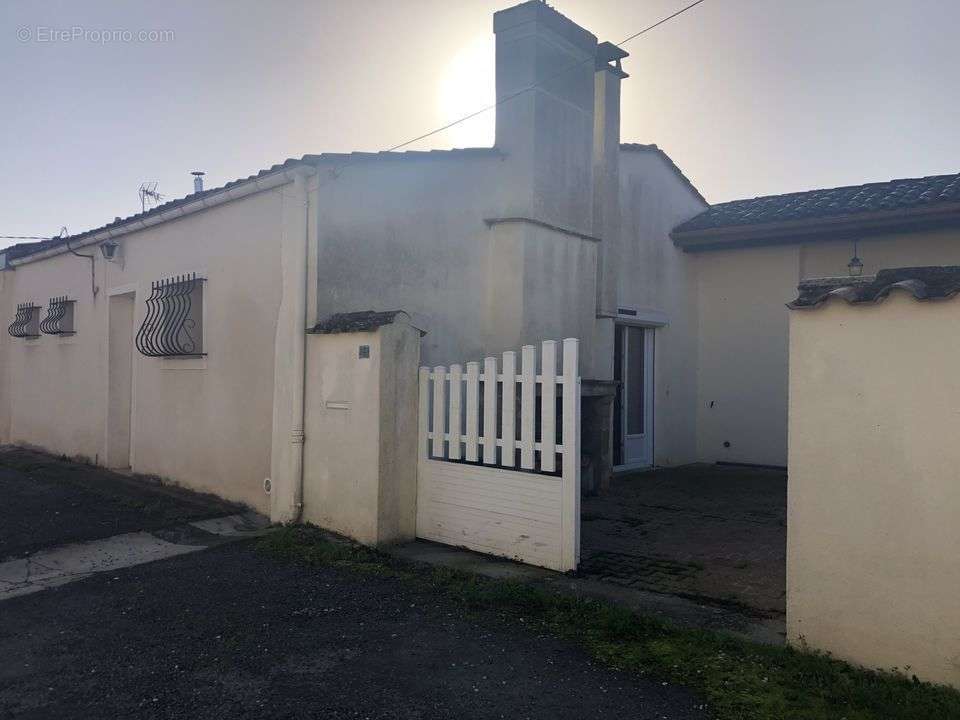 Maison à PAUILLAC