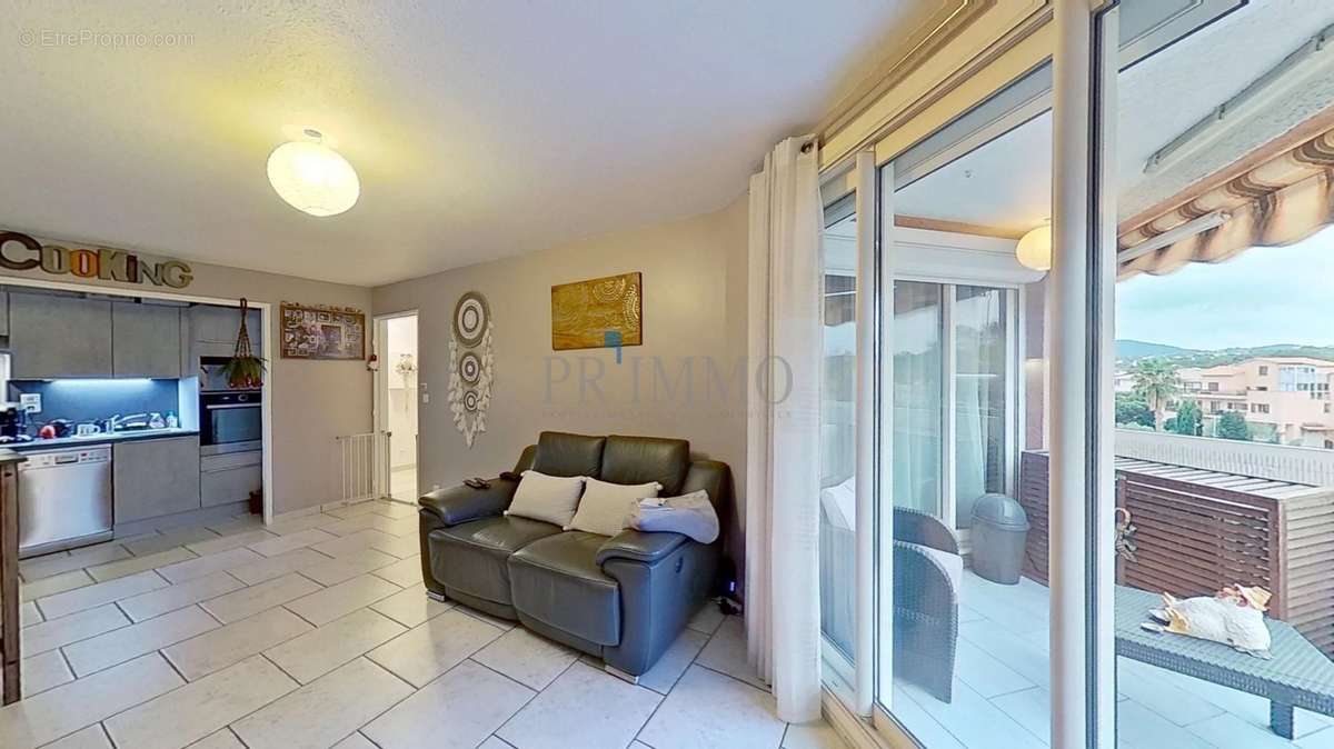 Appartement à FREJUS