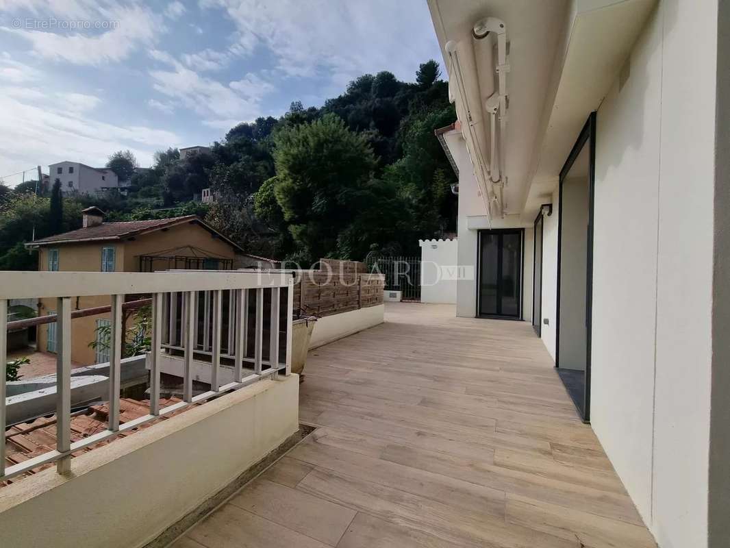 Appartement à MENTON