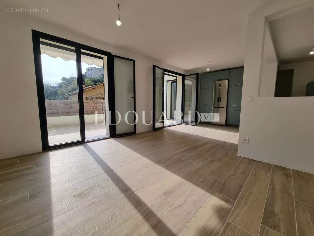 Appartement à MENTON