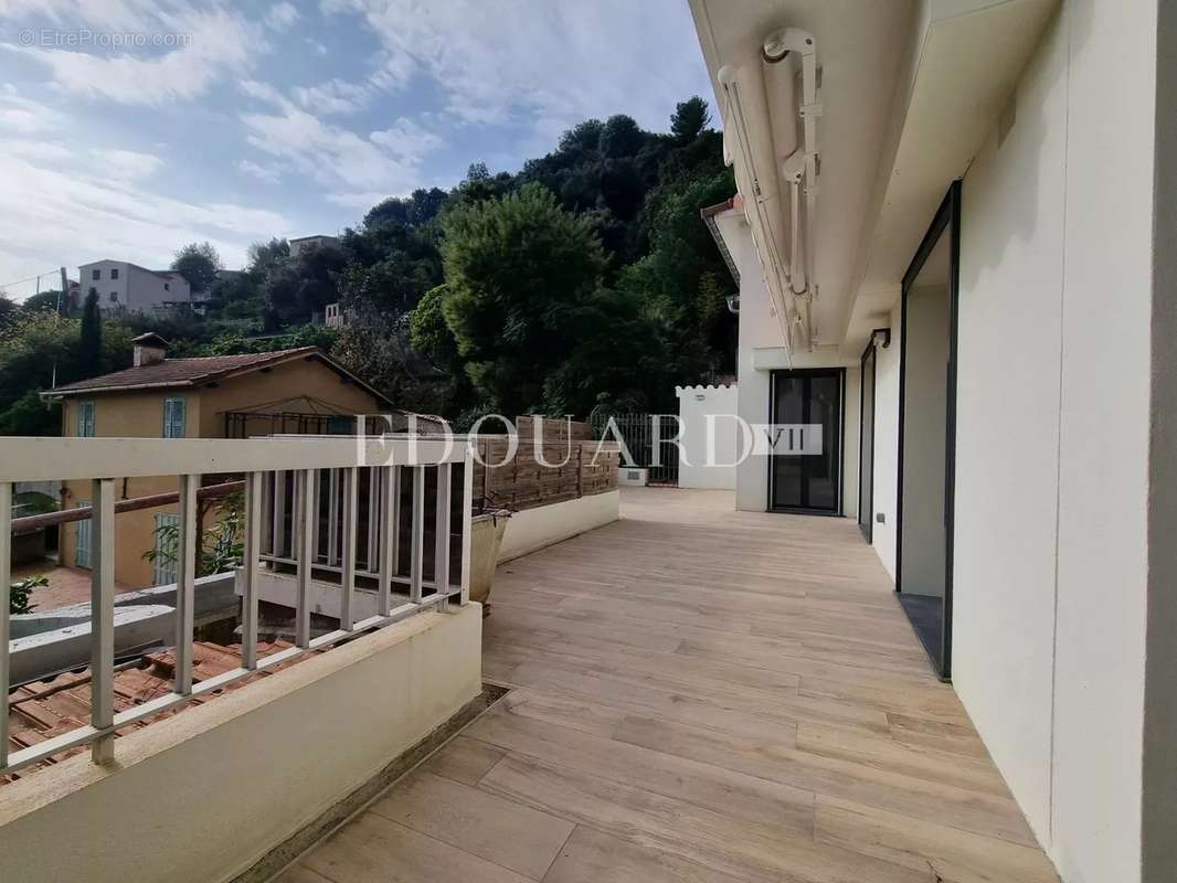 Appartement à MENTON