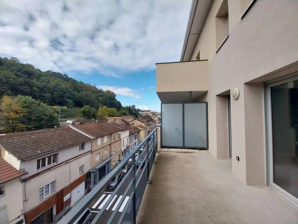 Appartement à BOURGOIN-JALLIEU