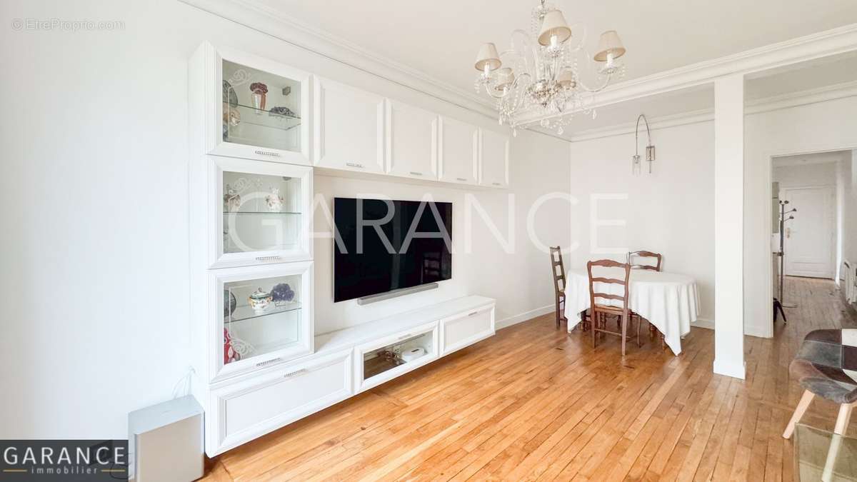 Appartement à PARIS-12E