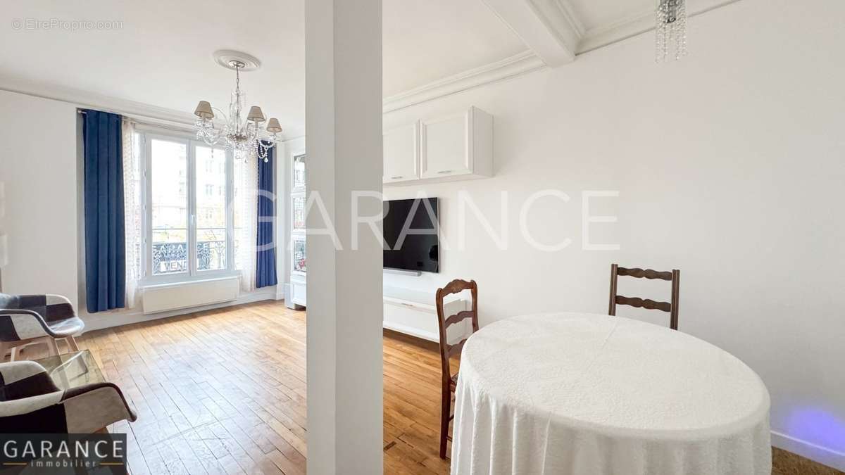 Appartement à PARIS-12E