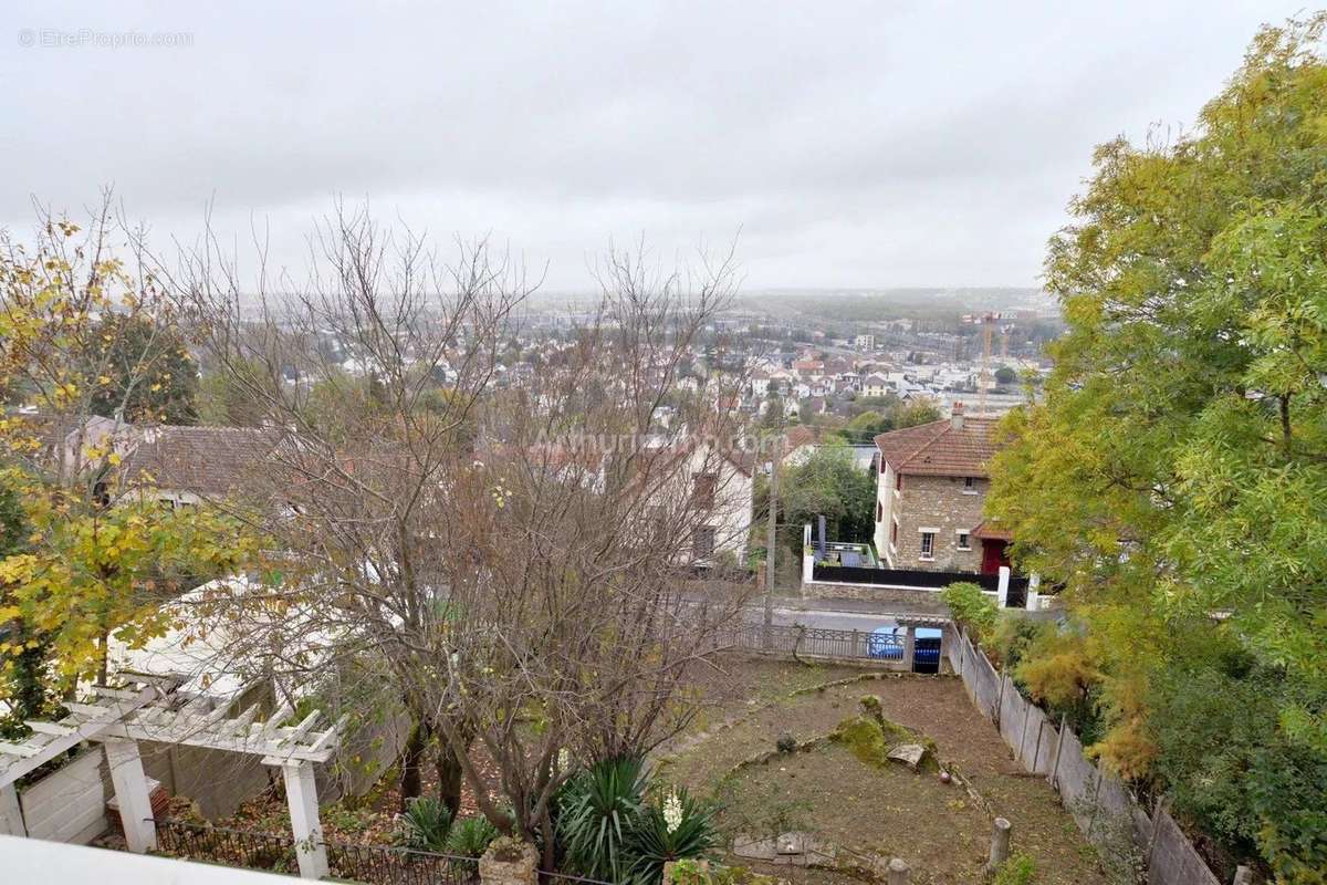 Maison à VILLENEUVE-SAINT-GEORGES