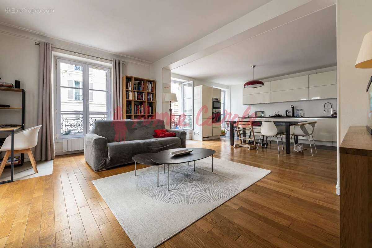 Appartement à PARIS-11E