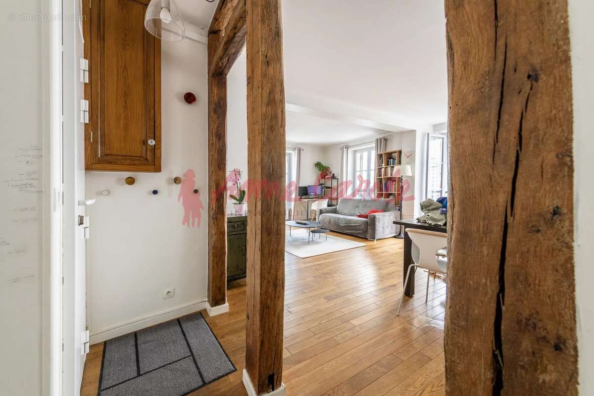 Appartement à PARIS-11E