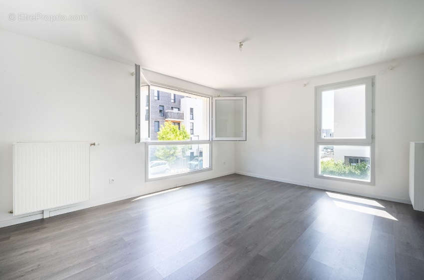 Appartement à GENNEVILLIERS