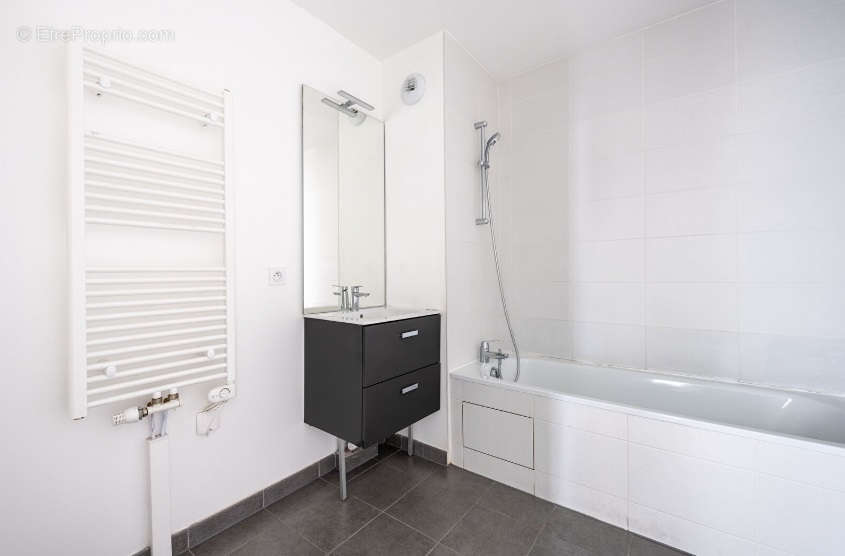 Appartement à GENNEVILLIERS