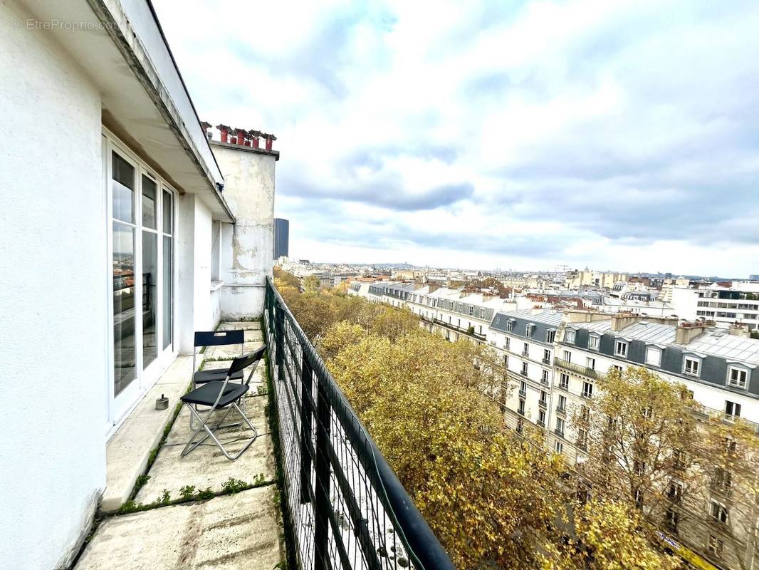 Appartement à PARIS-14E