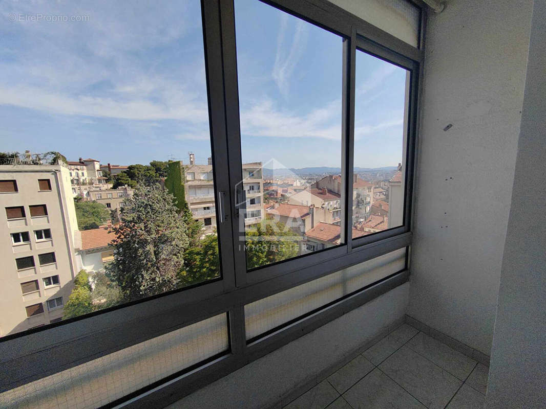 Appartement à MARSEILLE-8E