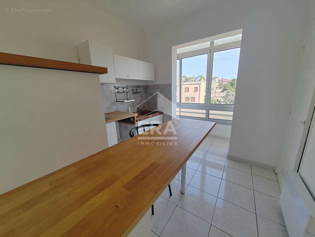 Appartement à MARSEILLE-8E