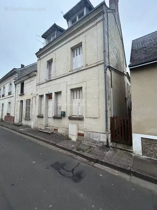 Appartement à LA CHARTRE-SUR-LE-LOIR