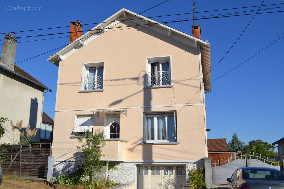 Maison à CHATELLERAULT