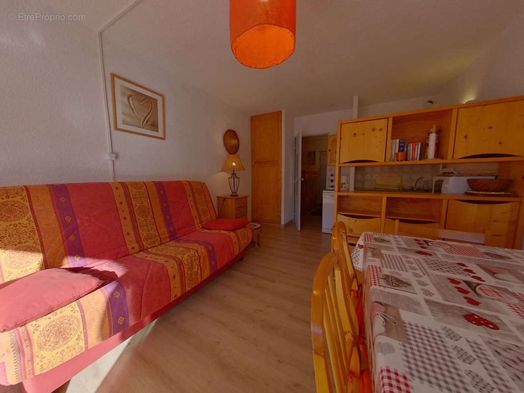 Appartement à LES THUILES