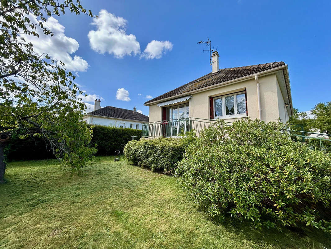 Maison à BLAINVILLE-SUR-ORNE