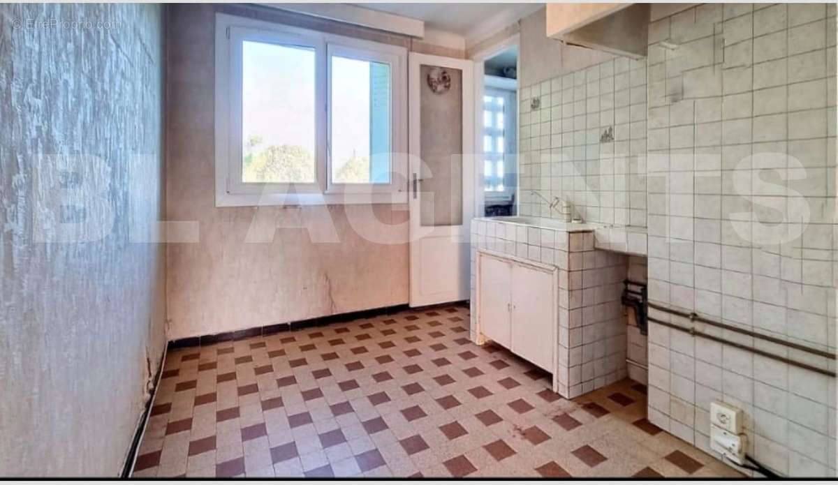 4 - Appartement à MARSEILLE-12E