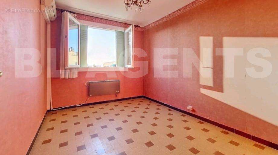 6 - Appartement à MARSEILLE-12E