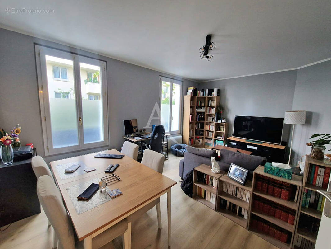 Appartement à FONTENAY-SOUS-BOIS