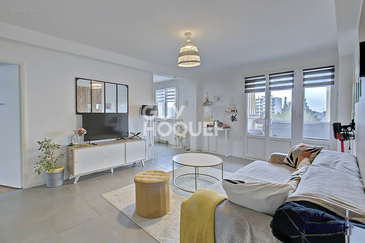 Appartement à SAINTE-FOY-LES-LYON