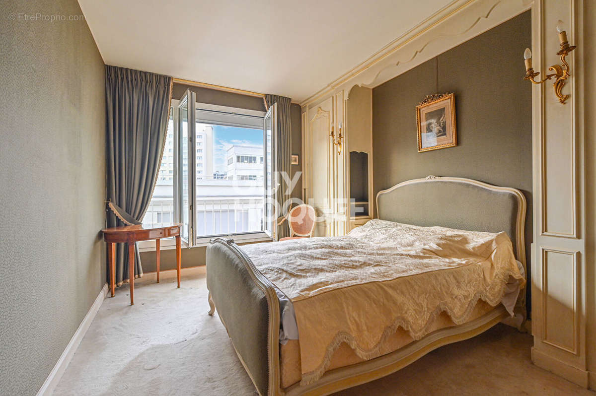 Appartement à PARIS-12E