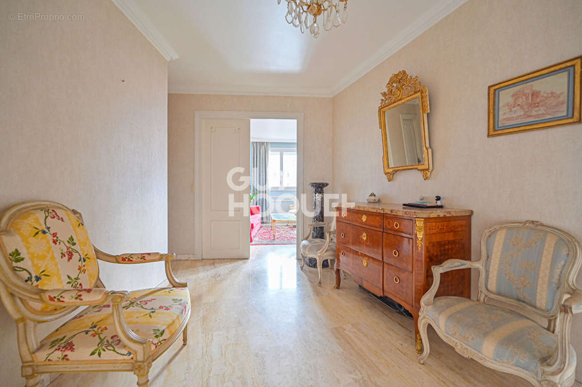 Appartement à PARIS-12E