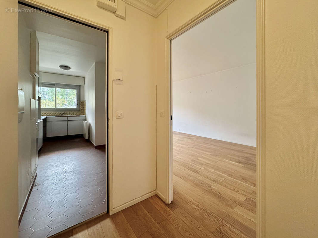 Appartement à PARIS-10E