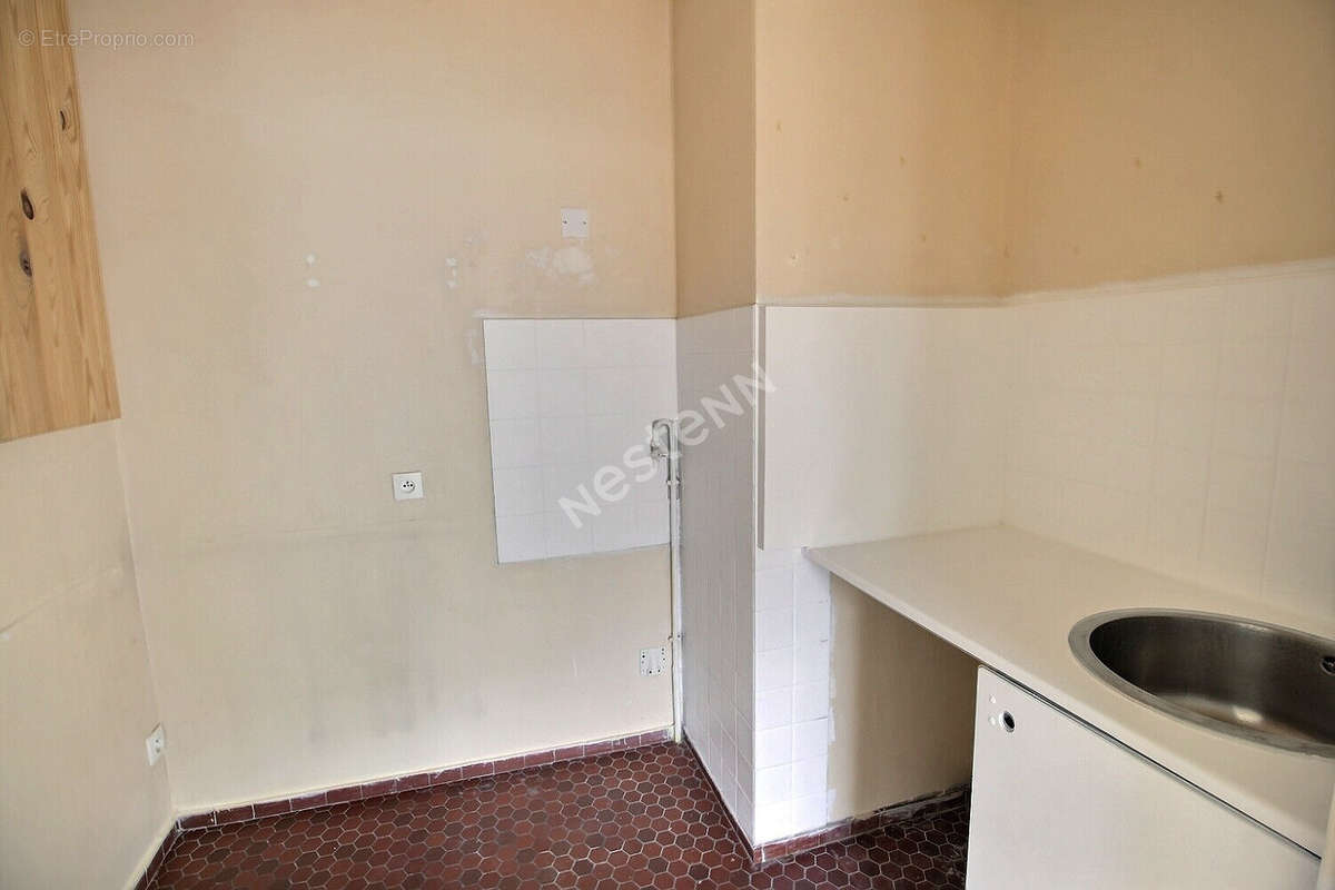 Appartement à PARIS-20E